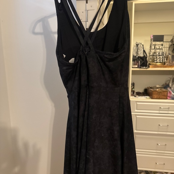 Boost Performance Dress Classic Mini - Picture 3 of 4